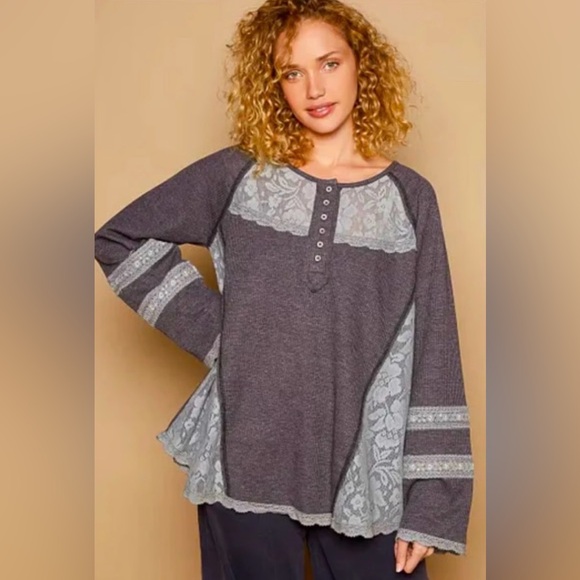 POL Tops - POL-Women’s LS NWT Charcoal and Light Gray Lace Top Size S